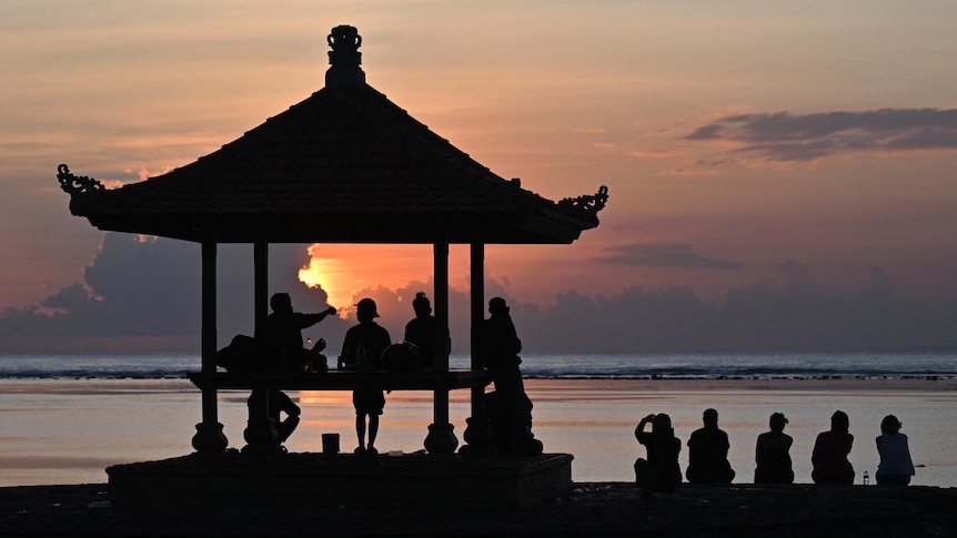 Power outage in Bali left key tourist spots in darkness