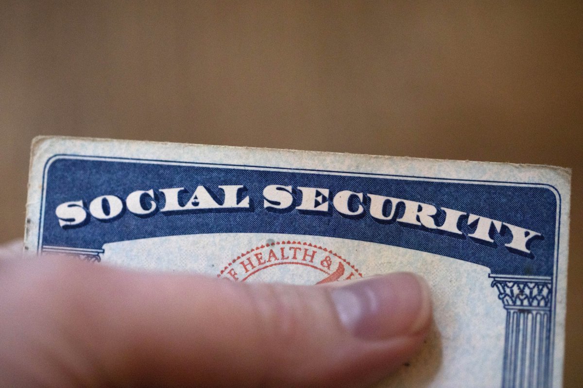 Seniors checking May Social Security SSI payments schedule