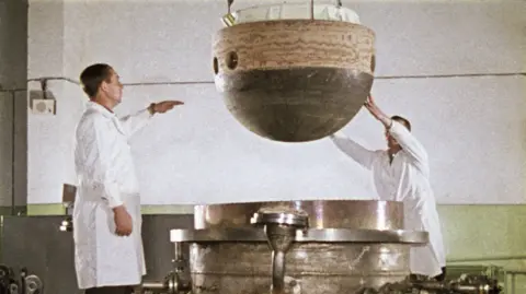 Kosmos 482 Soviet spacecraft in Earth's orbit before dramatic re-entry